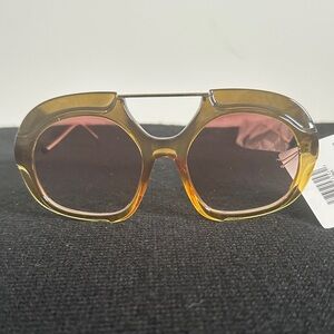 Women’s Oversized Gradient Amber Sunglasses - Unbranded